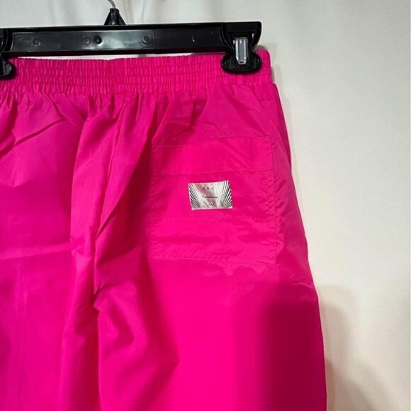 Hot pink water resistant nylon track pants! Back pocket. Size medium. Brand new. - Picture 5 of 10